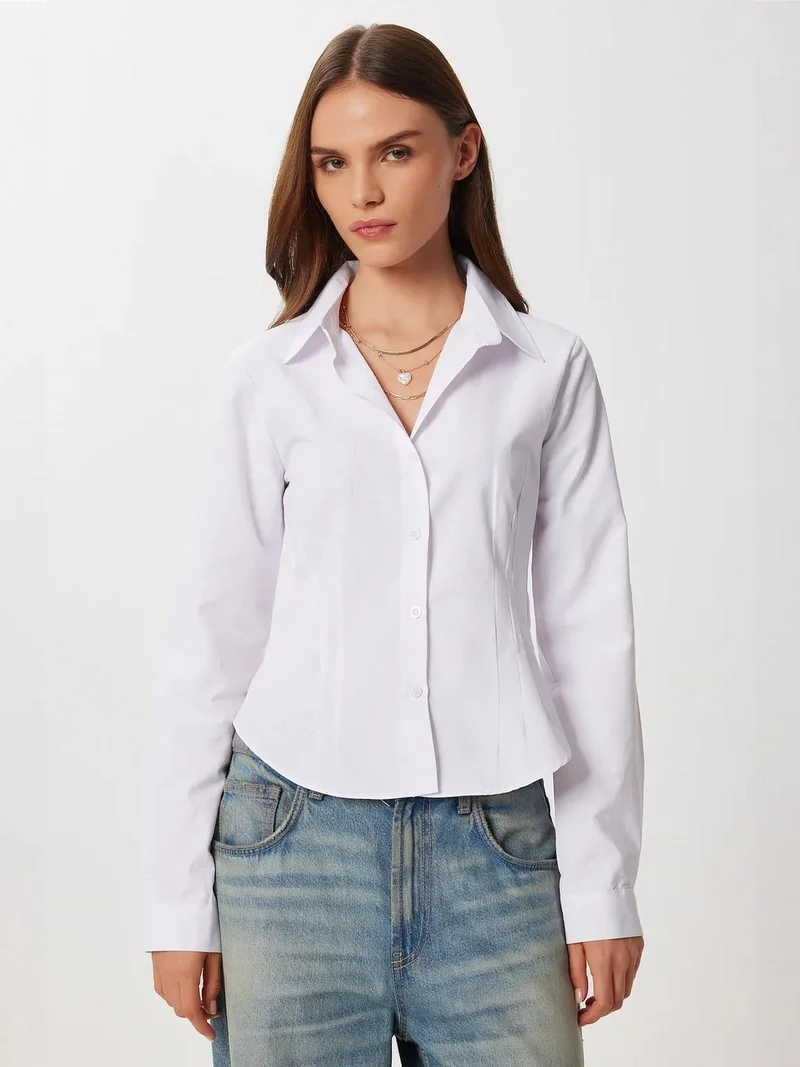 لوفلي اسطنبول قميص بوبلين بأزرار وأكمام طويلة من إسطنبول